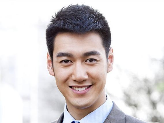 男人长脸适合什么发型