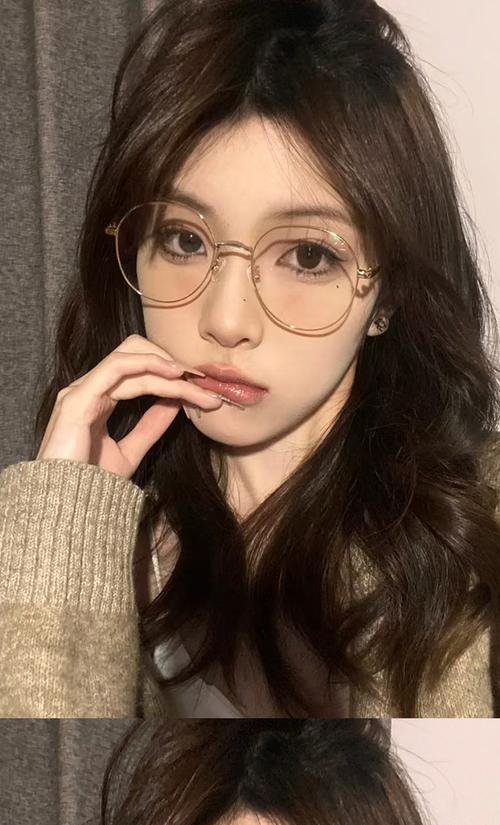 大脸配什么眼镜好看