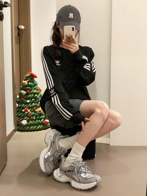 抢色的鞋怎么搭配图片