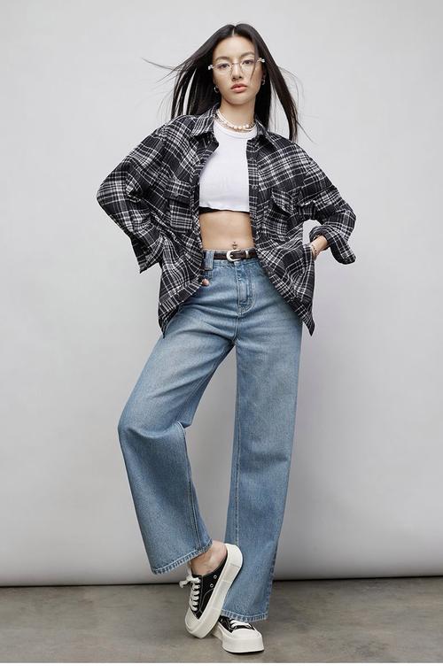 女黑白格子衬衫怎么搭配什么裤子