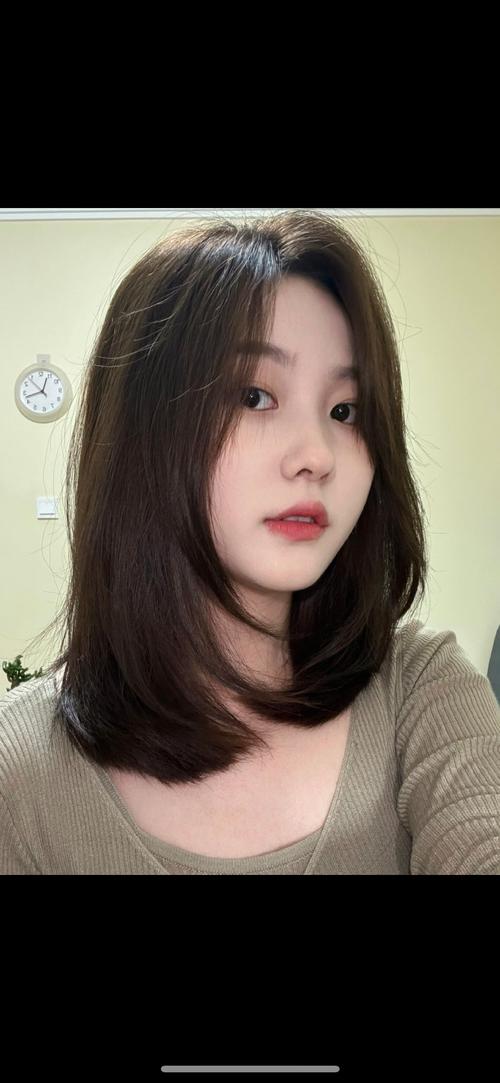 大圆脸适合什么发型女