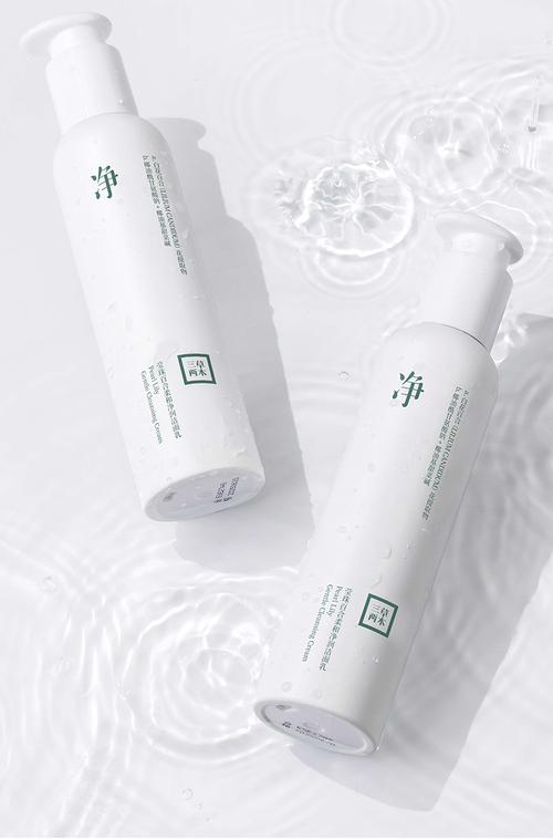 三草两木清洗面奶怎么用
