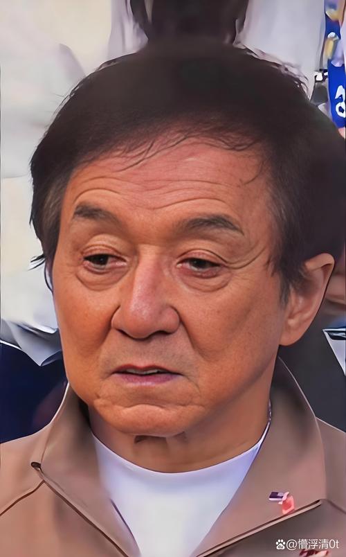 成龙原名是什么