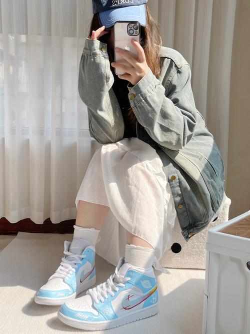 aj鞋怎么搭配衣服好看
