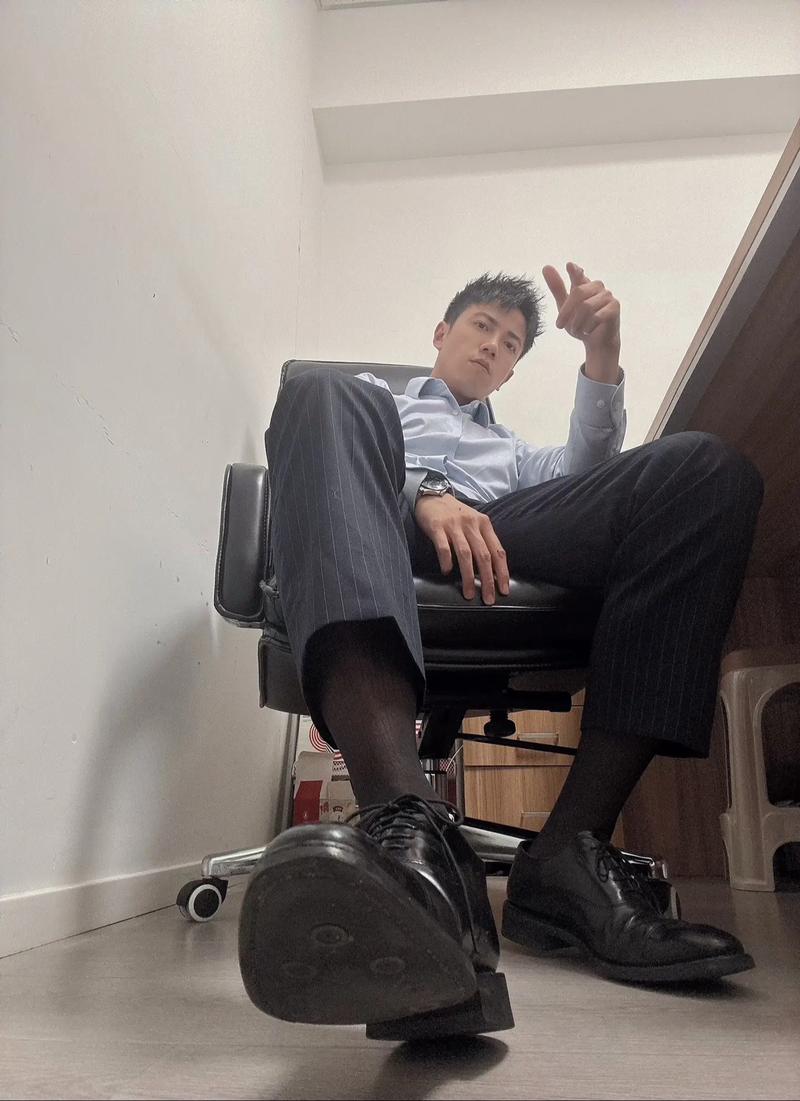 正装面试袜子怎么搭配