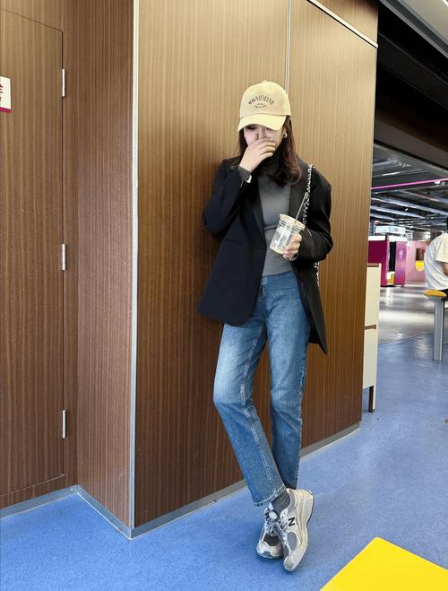 运动鞋 西装冬天怎么搭配