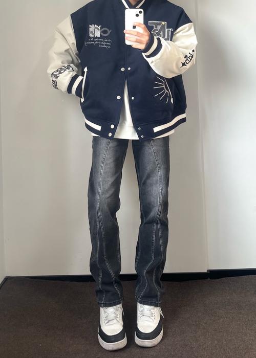 棒球棉服冬季怎么搭配
