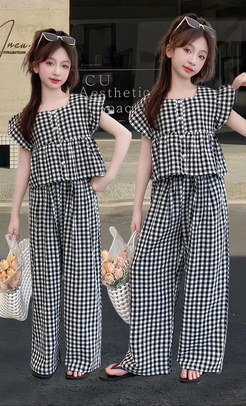 小格子衣服怎么搭配