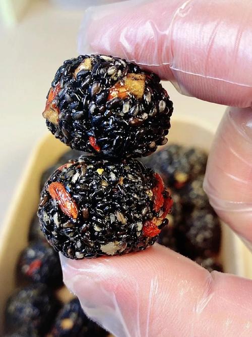 熬夜掉头发吃什么好