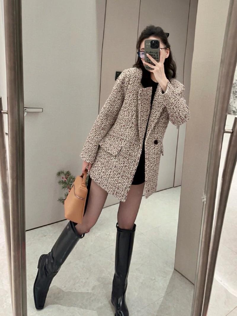 女生羊毛灯芯绒外套怎么搭配