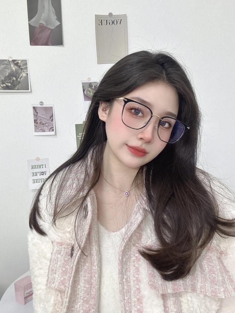 长脸带什么眼镜好看