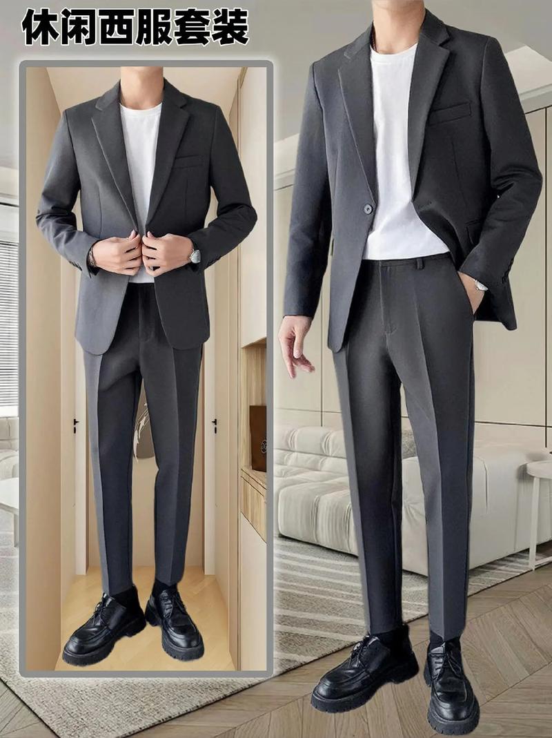 男士休闲小西服里面怎么搭配衣服
