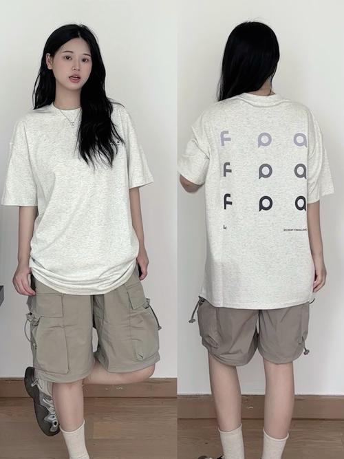 浅色衣服是什么颜色