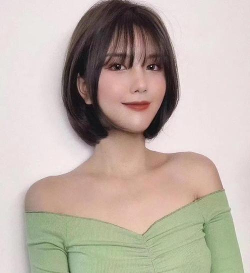 脸大适合什么样的发型