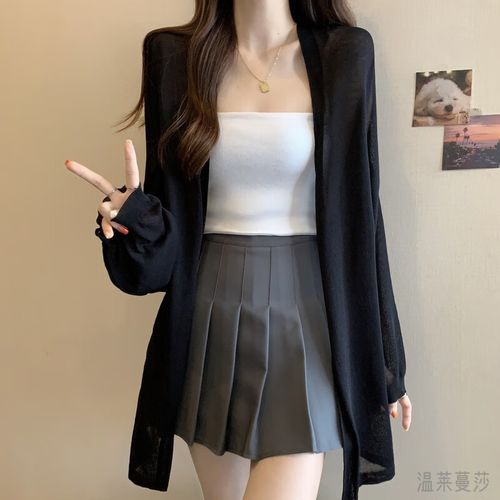 黑色吊带针织裙怎么搭配外套