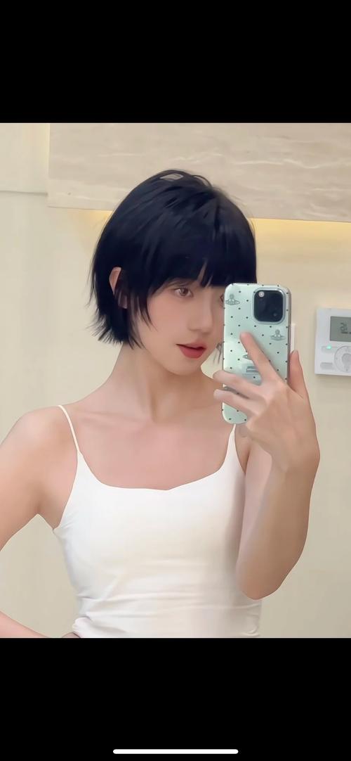为什么刘海会翘起来