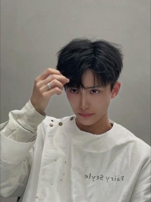 什么头发好看男生