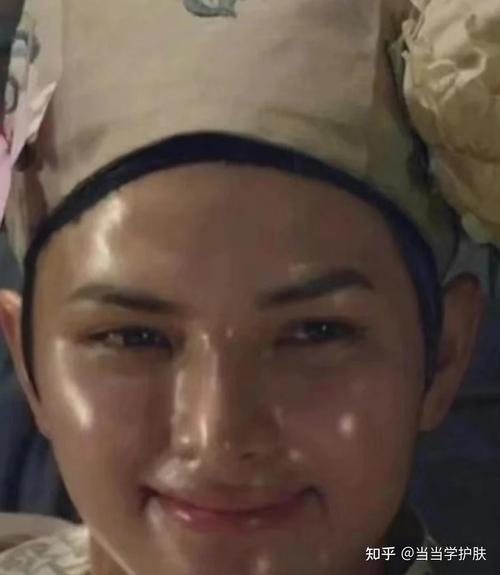 脸上为什么老是出油