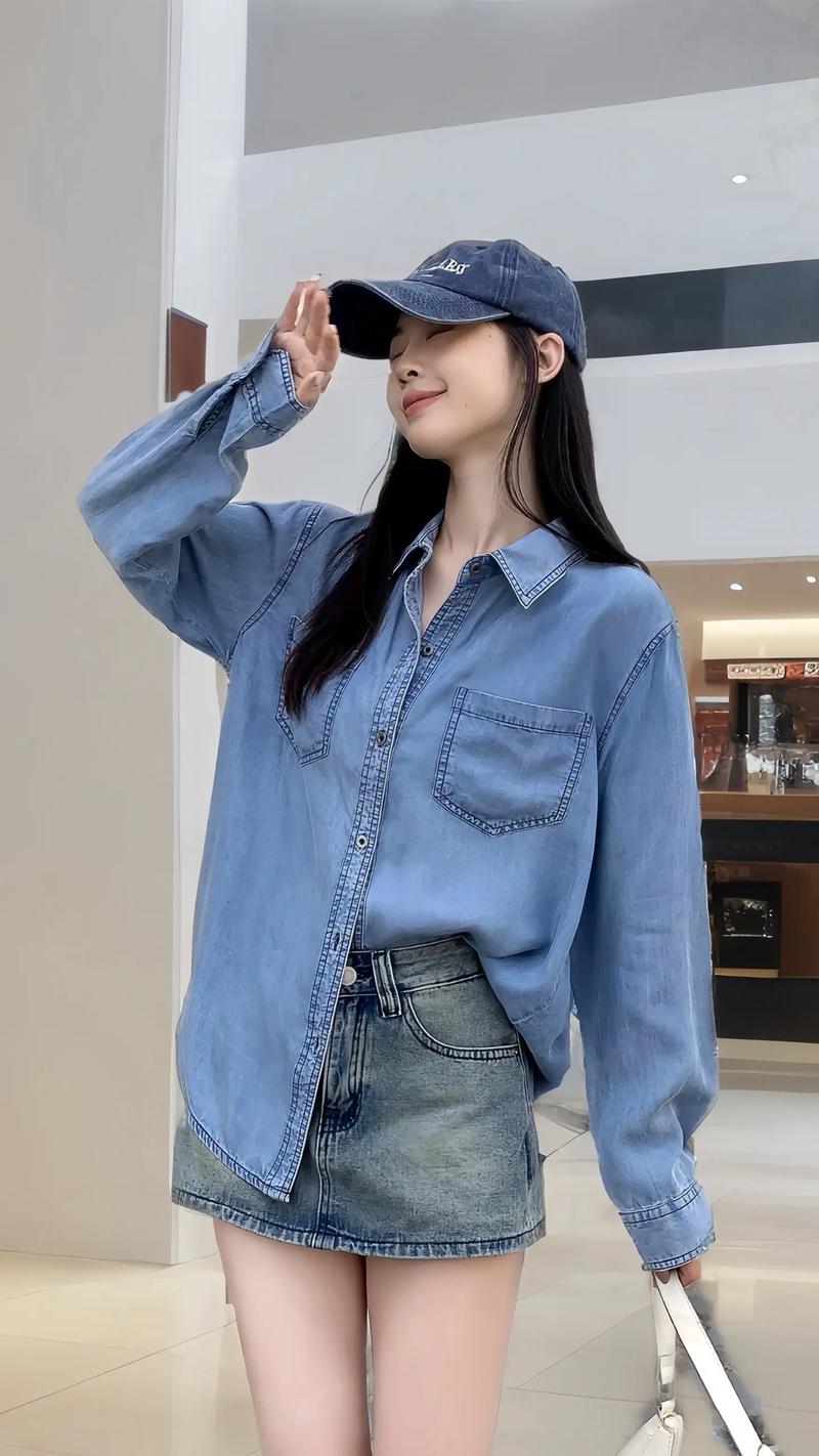牛仔衬衫外搭怎么搭配