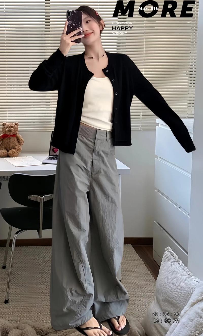 灰裤子怎么搭配