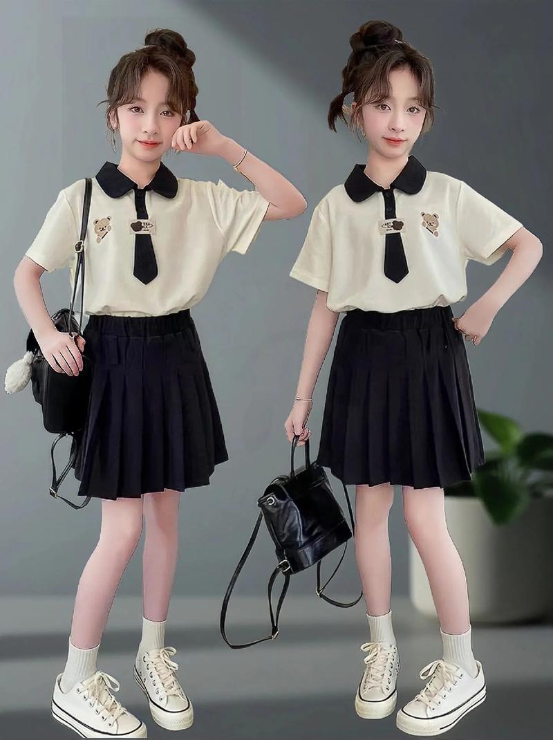 小学生穿什么衣服好看