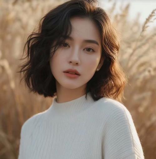 鹅蛋型脸适合什么发型