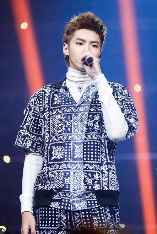 吴亦凡最新mv里面发型叫什么意思