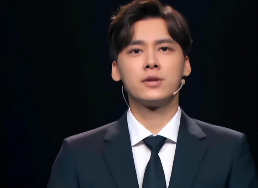 李易峰的最新发型叫什么