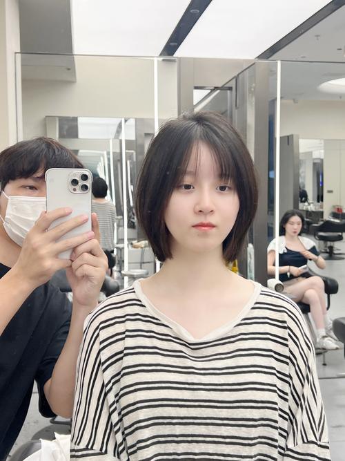 什么是学生头