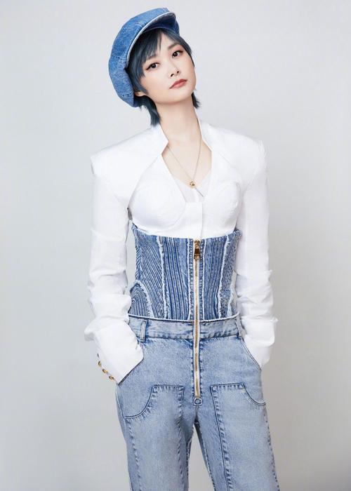 李宇春最新发型叫什么