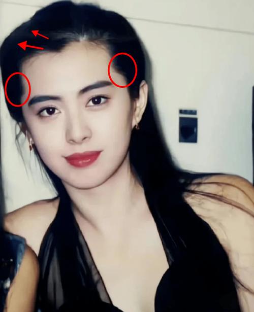 有美人尖适合什么发型
