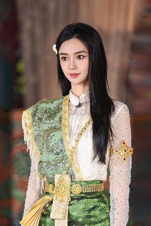杨颖的最新发型叫什么
