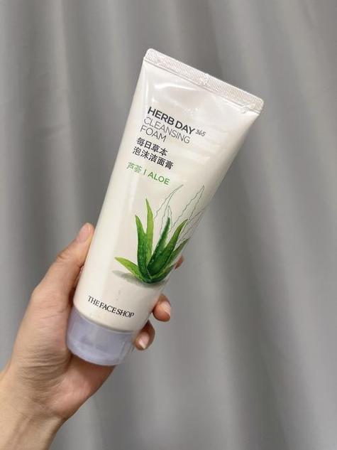 点评菲诗小铺水蜜桃沫洗面奶怎么样