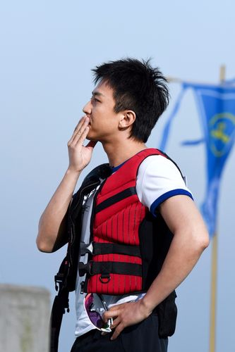 邓超最新跑男发型叫什么