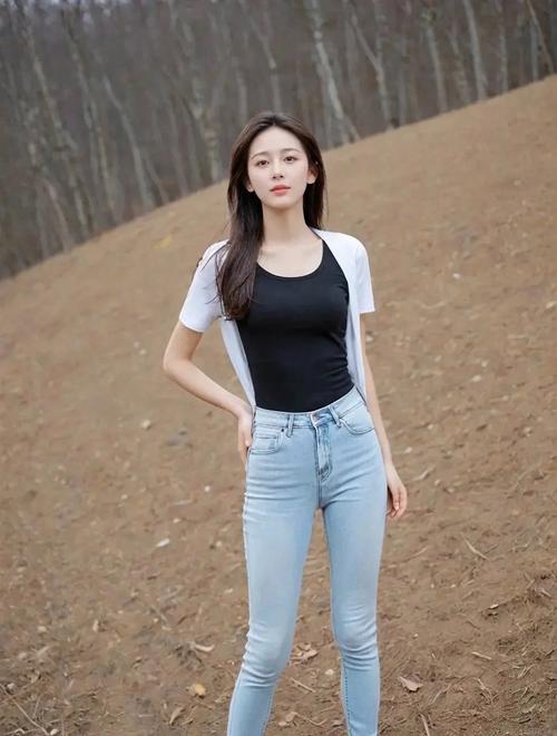 紧身衬衣怎么搭配