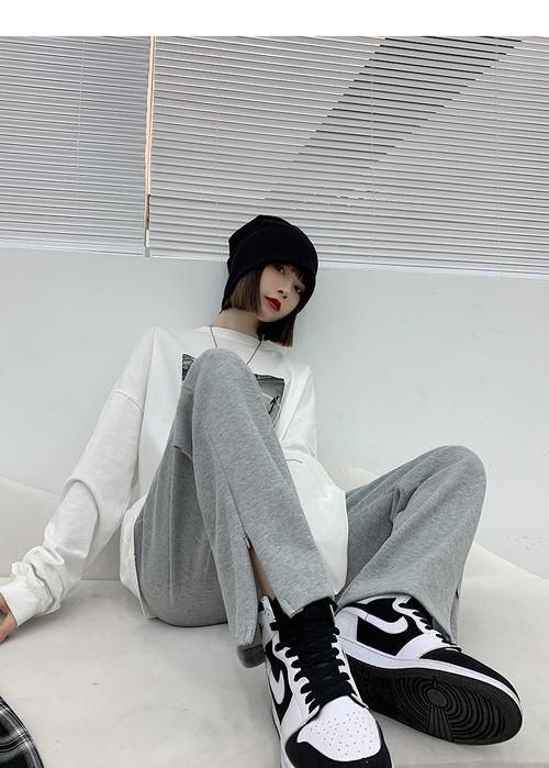 灰色裤子怎么搭配鞋子