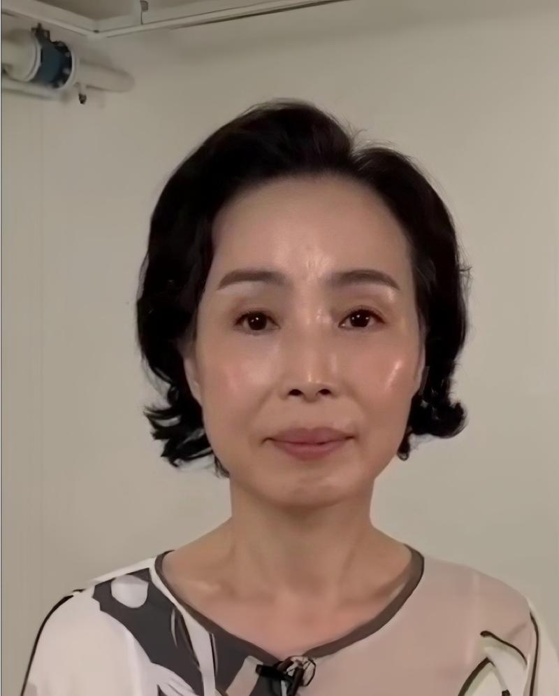 嘴角的皱纹叫什么