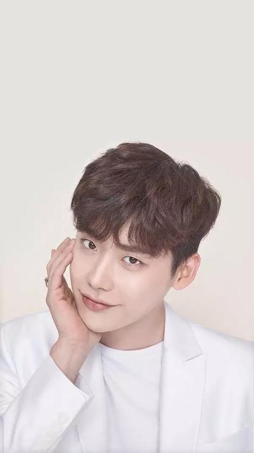 韩国最新欧巴发型叫什么