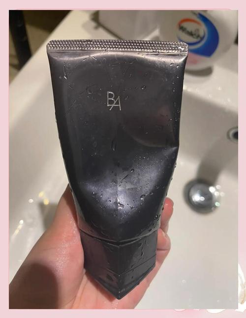 洗面奶怎么配合起泡器