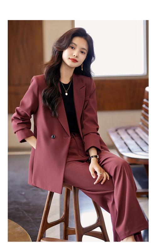 女长款西装外套怎么搭配图片