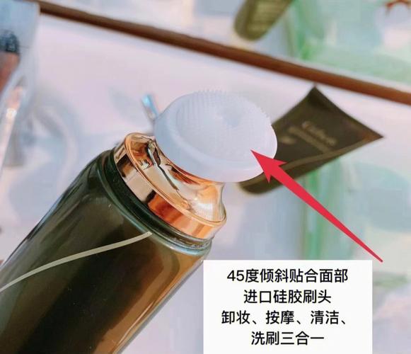 洗面奶喷头怎么拧开