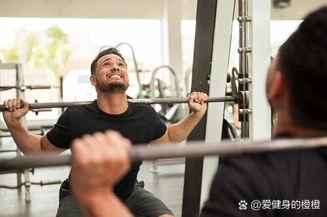 减肥的人为什么不能负重深蹲