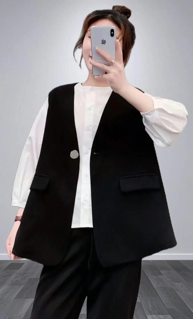 休闲西装马甲怎么搭配
