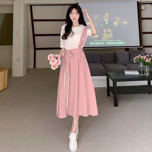 瘦人穿什么裙子好看