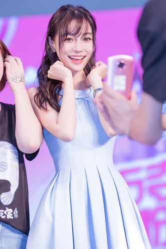 baby最新刘海叫什么