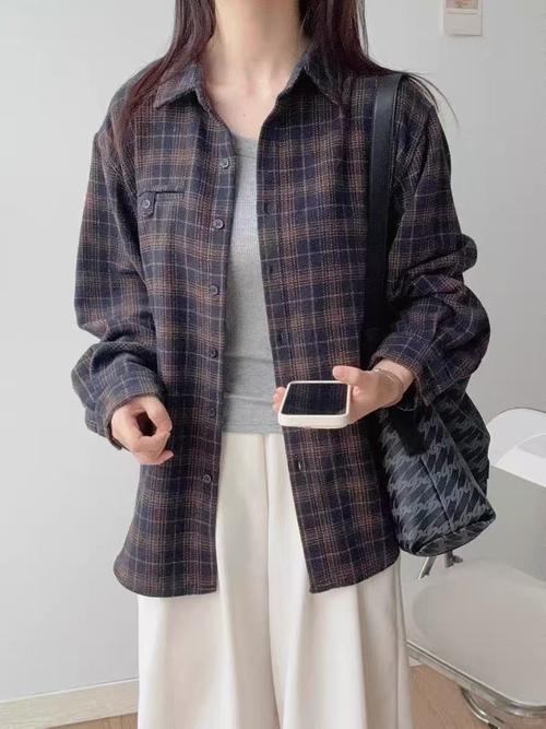 冬天宽松衬衫怎么搭配
