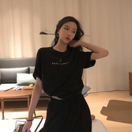 黑色洗面奶沾在衣服上怎么洗掉
