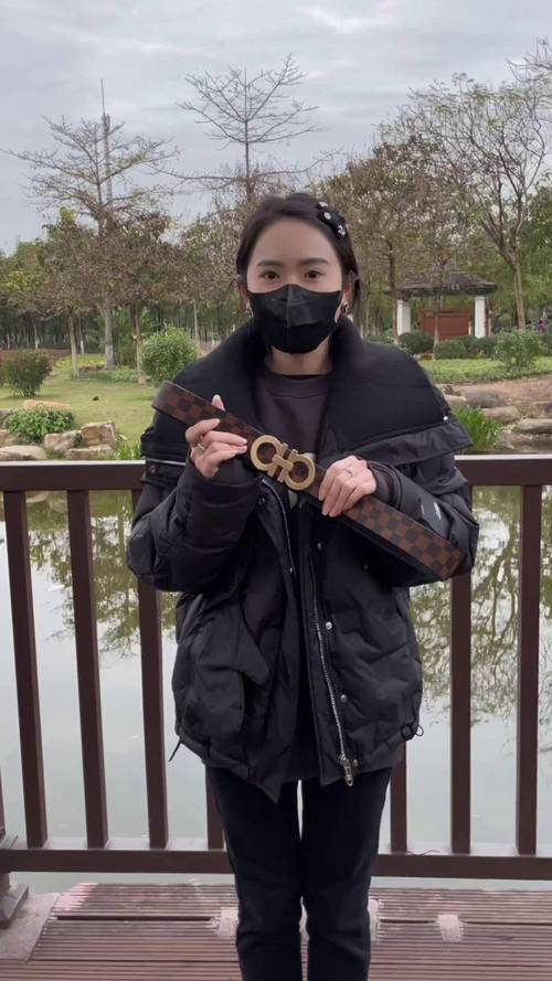 衣服腰带怎么搭配
