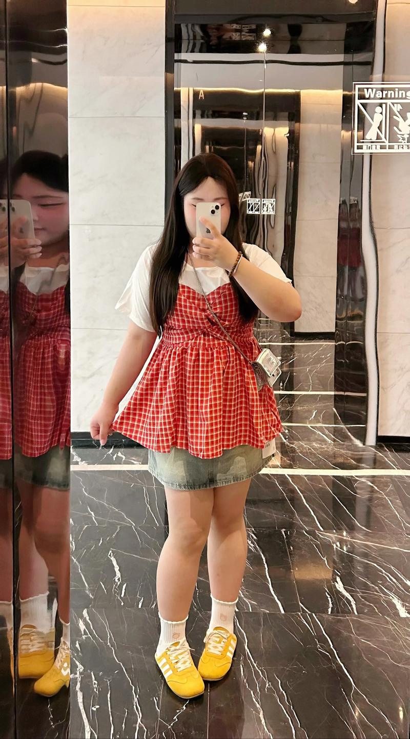 夏天胖妹子怎么搭配图片