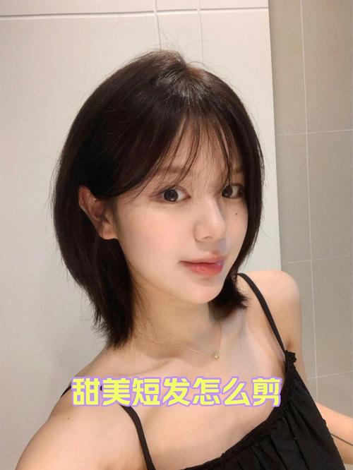 头型小适合什么发型